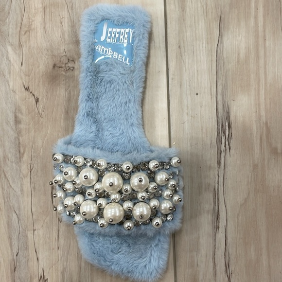 NWT JEFFERY CAMPBELL Facile Faux Fur Slides Baby Blue Pearl & Rhinestone Size 10 - Picture 3 of 10